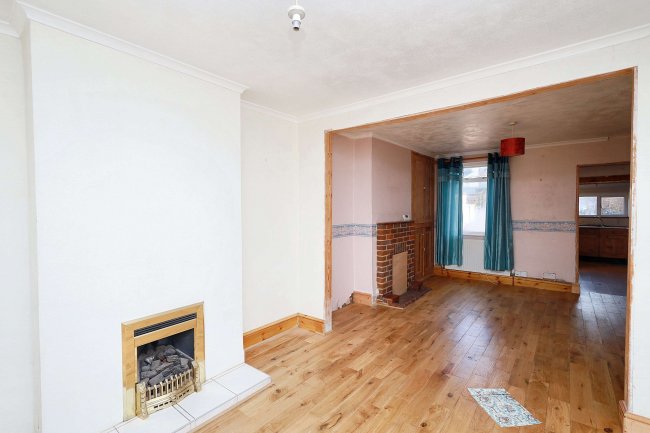 8 Coronation Villas, Aylesbury, Buckinghamshire, HP21 7RN 4