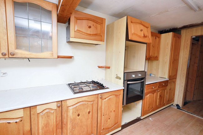 8 Coronation Villas, Aylesbury, Buckinghamshire, HP21 7RN 4