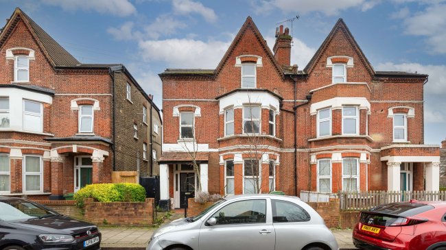 4 Pathfield Road, Streatham, London, SW16 5NU 3