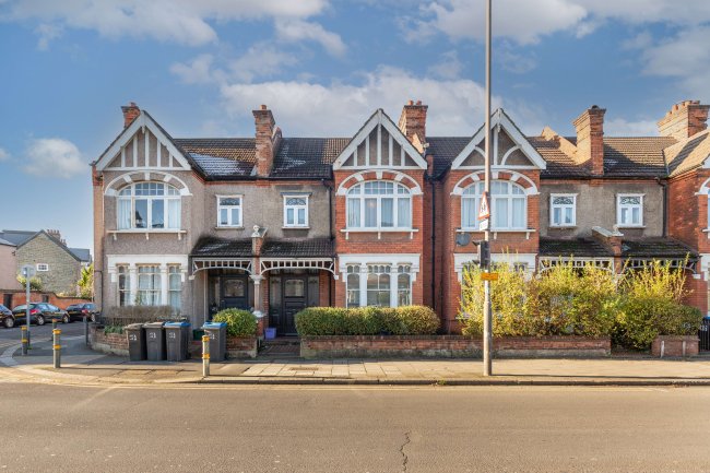 326/328 Durnsford Road, Wimbledon, London SW19 8DX 5