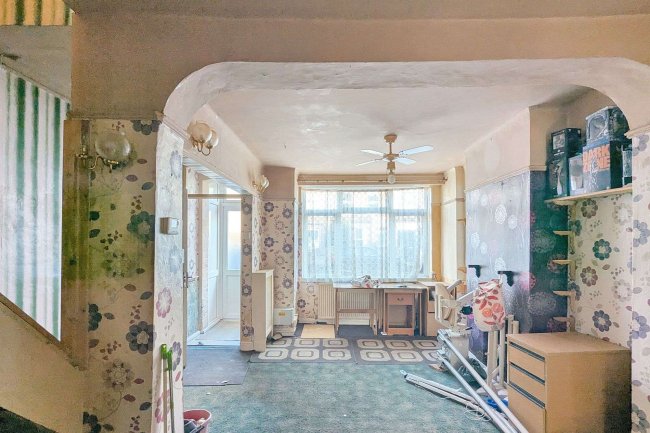 30 Marian Road, Streatham, London SW16 5HR 8