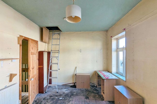 30 Marian Road, Streatham, London SW16 5HR 8