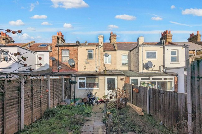 30 Marian Road, Streatham, London SW16 5HR 8