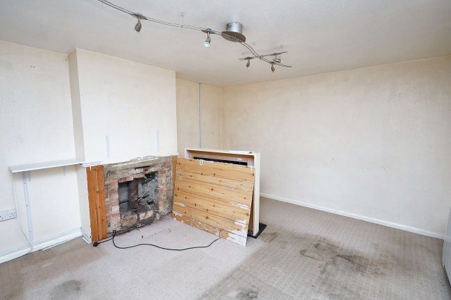 24 Woodpiece Road, Upper Arncott, Bicester, Oxfordshire, OX25 1PJ 3