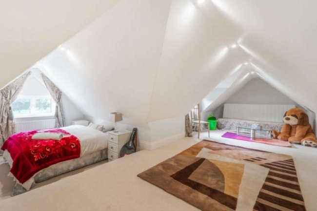 Bishops Platt,  Norlands Lane, Egham, Surrey TW20 8SS 10