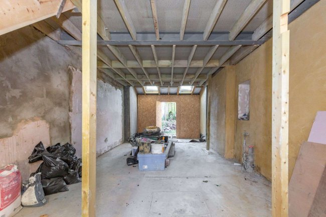 1 County Grove, Camberwell, London SE5 9LG 2