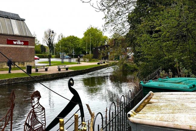 16 Bridge Street, Andover, Hampshire SP10 1BJ 9