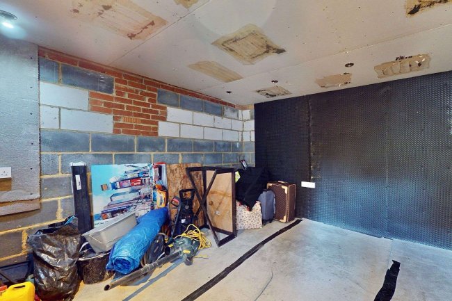 5 Oak Lane, Isleworth TW7 6HH 10