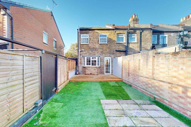 5 Oak Lane, Isleworth TW7 6HH 10