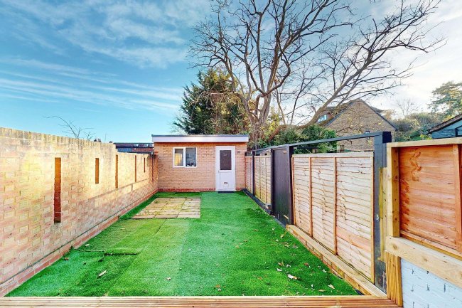 5 Oak Lane, Isleworth TW7 6HH 10