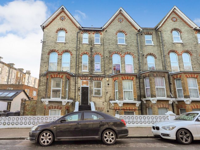Flat 4, 2-8 Athelstan Road, Margate, CT9 2BF 5