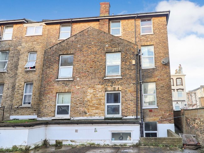 Flat 4, 2-8 Athelstan Road, Margate, CT9 2BF 5