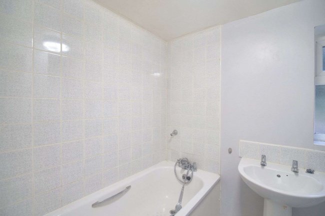 2 Calvert Road, Greenwich, London, SE10 0DF 8