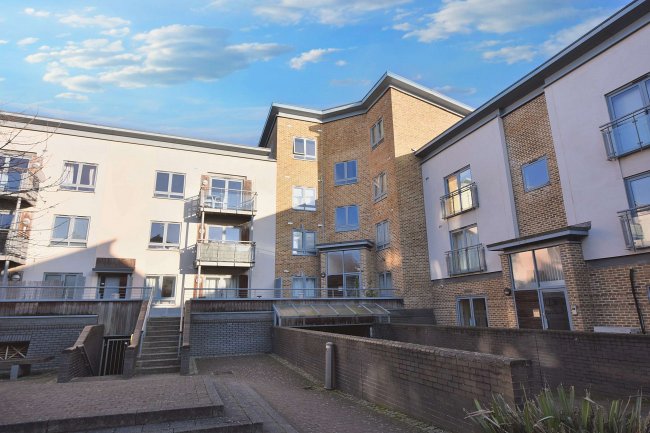 407 Quayside Drive, Colchester, CO2 8GT 5