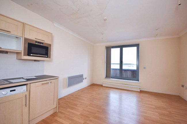 407 Quayside Drive, Colchester, CO2 8GT 5