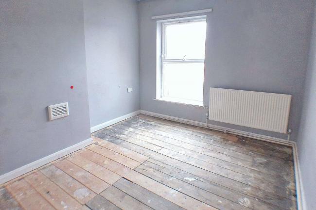 4 Smith Street, Scunthorpe, North Lincolnshire, DN15 7LG 8