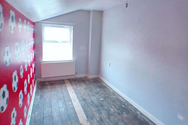 4 Smith Street, Scunthorpe, North Lincolnshire, DN15 7LG 8