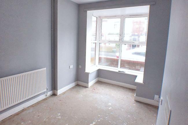 4 Smith Street, Scunthorpe, North Lincolnshire, DN15 7LG 8