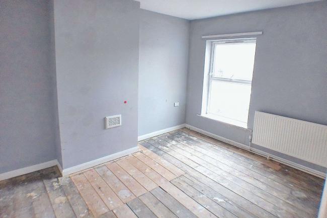 4 Smith Street, Scunthorpe, North Lincolnshire, DN15 7LG 8