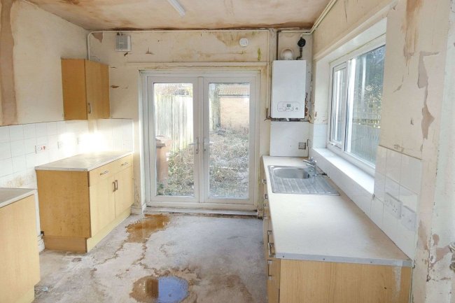 30 Alliance Avenue, Hull, HU3 6QX 2