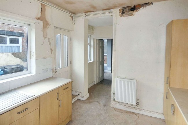 30 Alliance Avenue, Hull, HU3 6QX 2