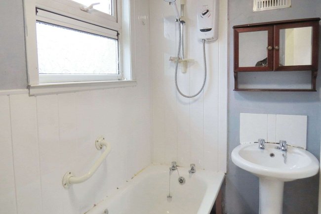 131 Villiers Street, Preston, PR1 7PB 4