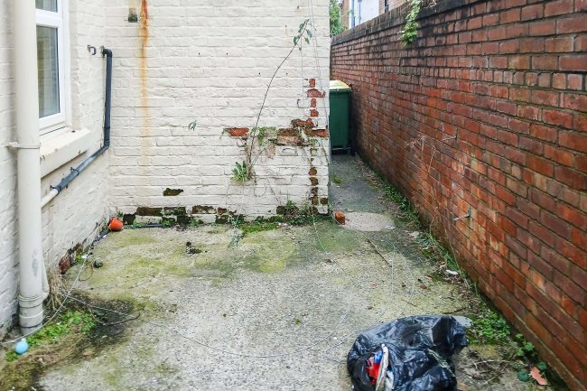 131 Villiers Street, Preston, PR1 7PB 4