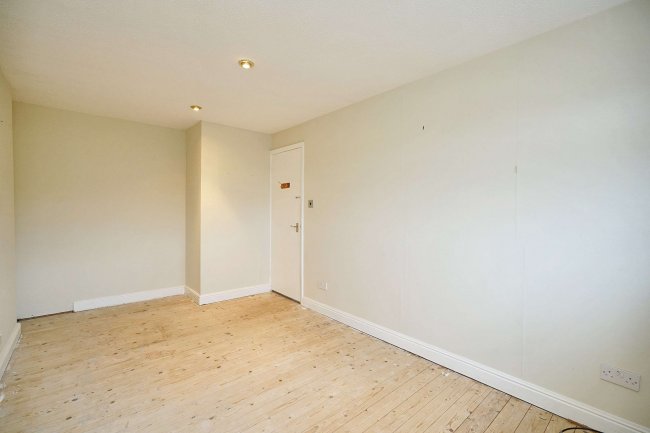 30 Craster Drive, Bulwell, Nottingham, NG6 7FJ 9