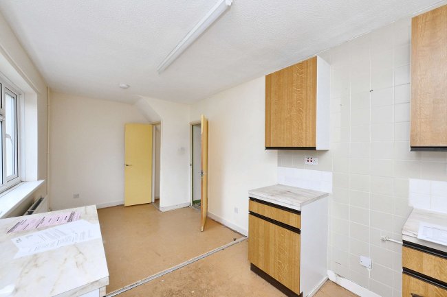 10 The Avenue, Ramsey, Huntingdon, PE26 1AT 3