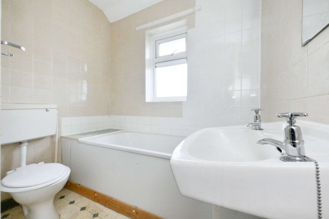 10 The Avenue, Ramsey, Huntingdon, PE26 1AT 3