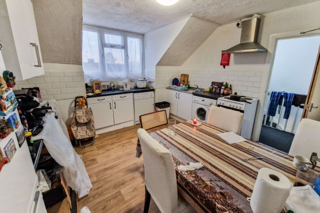 50 Bulwer Road, Barnet, London, EN5 5JB 1