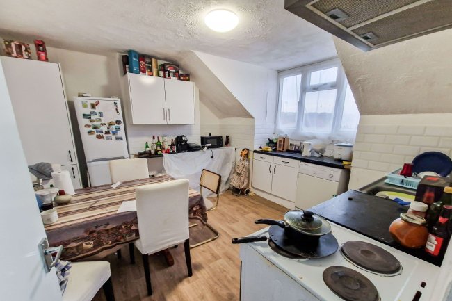 50 Bulwer Road, Barnet, London, EN5 5JB 1