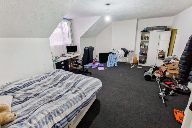 50 Bulwer Road, Barnet, London, EN5 5JB 1