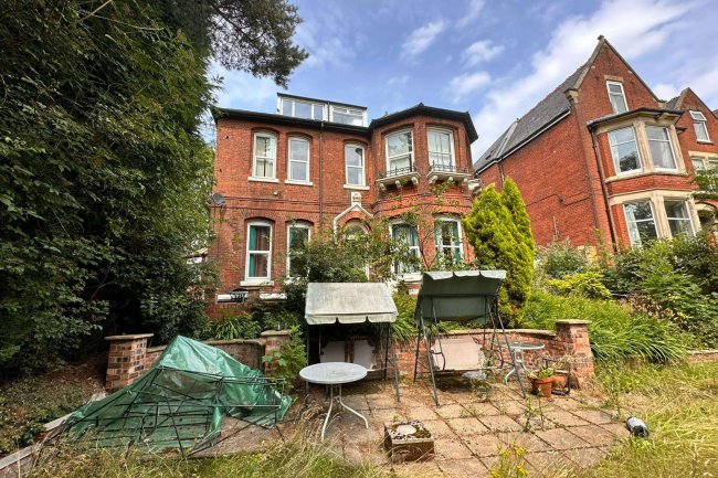 69 Queens Road, Oldham, OL8 2BA 1