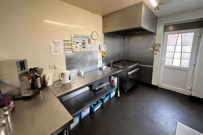 69 Queens Road, Oldham, OL8 2BA 1