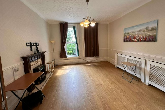 69 Queens Road, Oldham, OL8 2BA 1