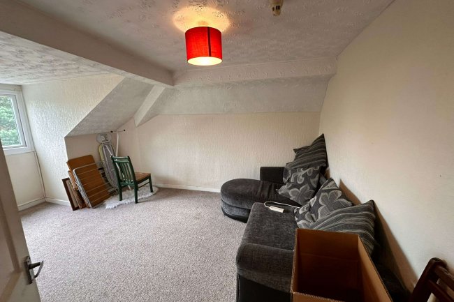 69 Queens Road, Oldham, OL8 2BA 1