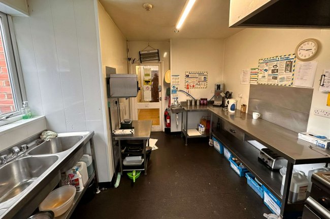 69 Queens Road, Oldham, OL8 2BA 1