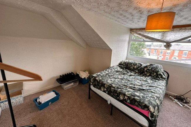 69 Queens Road, Oldham, OL8 2BA 1