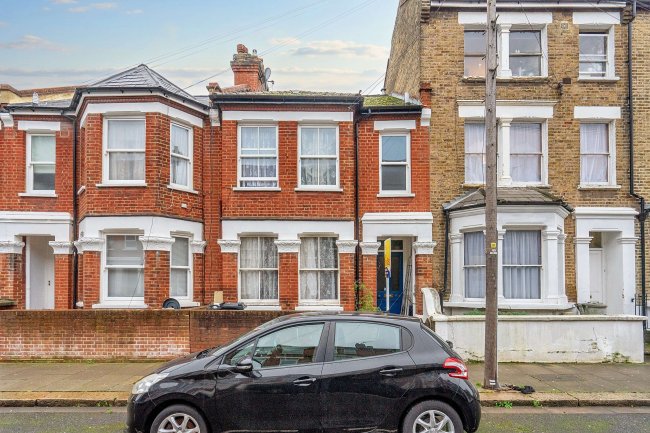 Flat A, 48 Tunis Road, Shepherds Bush, W12 7EZ 5