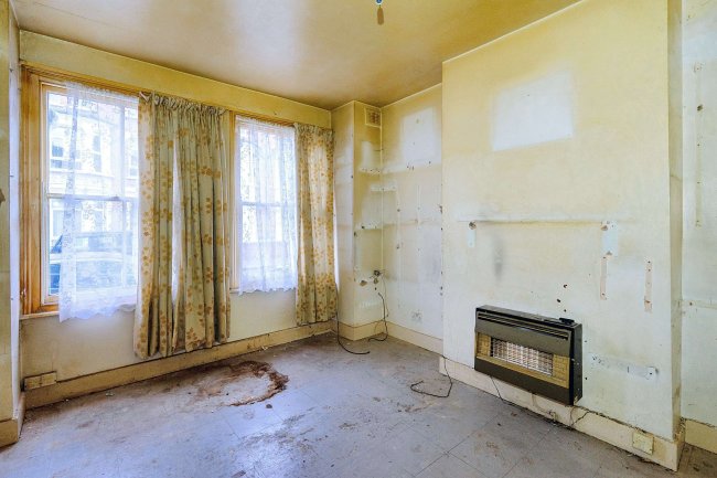 Flat A, 48 Tunis Road, Shepherds Bush, W12 7EZ 5