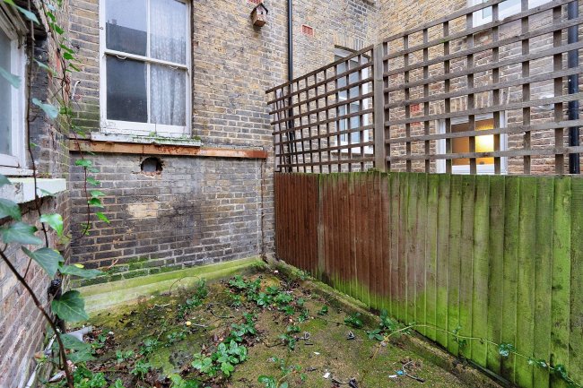 Flat A, 48 Tunis Road, Shepherds Bush, W12 7EZ 5