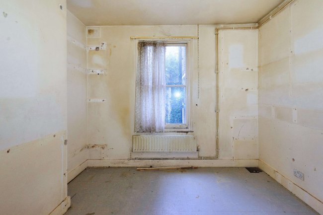 Flat A, 48 Tunis Road, Shepherds Bush, W12 7EZ 5