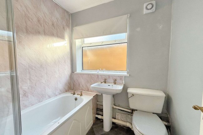 38 Burnham Avenue, Newcastle Upon Tyne NE15 8XF 6