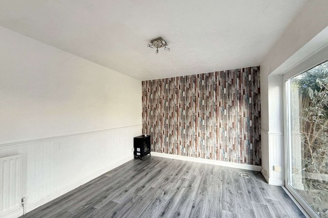 38 Burnham Avenue, Newcastle Upon Tyne NE15 8XF 6