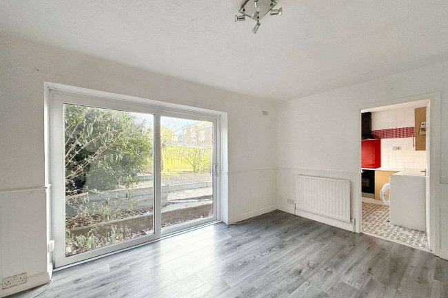 38 Burnham Avenue, Newcastle Upon Tyne NE15 8XF 6