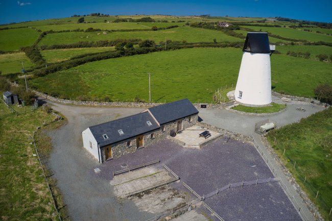 Melin Newydd Windmill and Holiday Cottages, Tynlon, Anglesey LL65 4UA 10