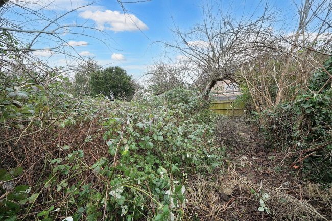 16 Alvista Avenue, Taplow, Maidenhead, SL6 0PG 7