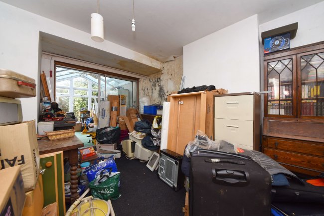 71 Lullington Garth, Woodside Park, London, N12 7BL 1