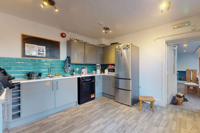 7 Hillmarton Road, Holloway, London N7 9JE 6